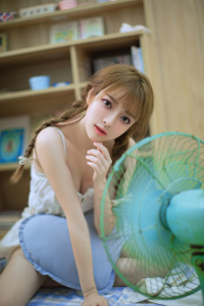 同桌上课揉我下面啊嗯动漫